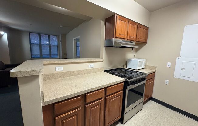 2 beds, 2 baths, $1,358, Unit T701 - B
