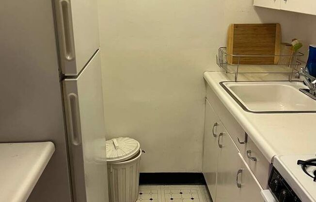 77 W 55 ST