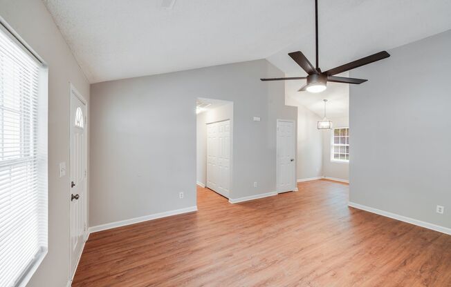3-Bedroom Hamptons Home for Rent – Elegant Interiors & Excellent Accessibility