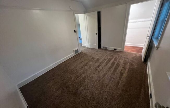 3 beds, 1 bath, $1,675