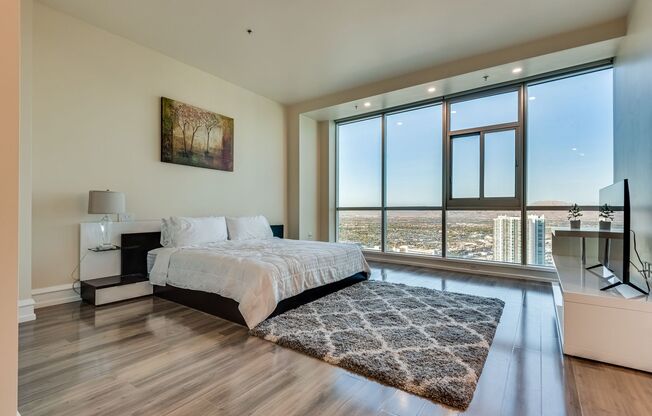 3 beds, 5 baths, $18,975, Unit # 4305