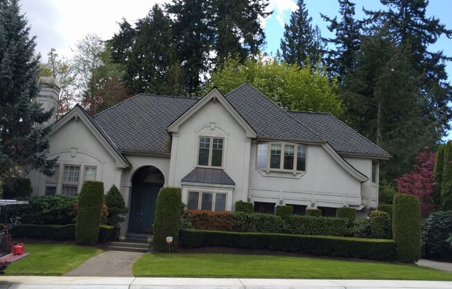 Beautiful house on Marymoor Park neighborhood