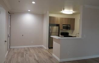2 beds, 2 baths, 1,072 sqft, $3,095, Unit 7076 - 208