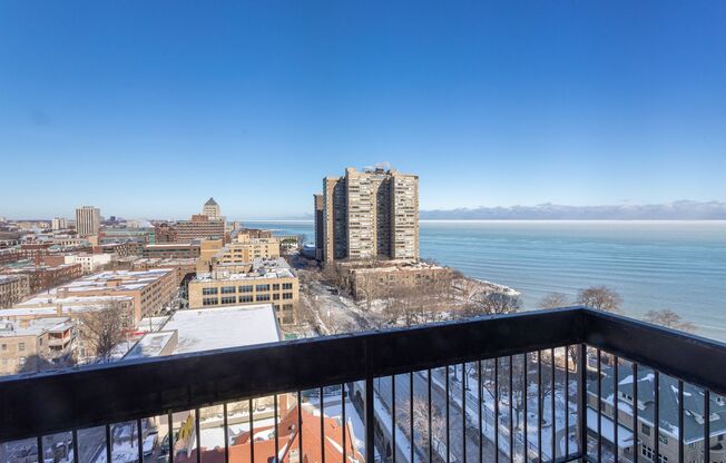 3 beds, 1.5 baths, 1,001 sqft, $3,300, Unit 14C