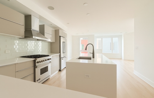 403 W 1 ST