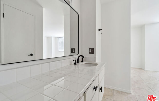 2 beds, 2 baths, 1,150 sqft, $3,750, Unit 101