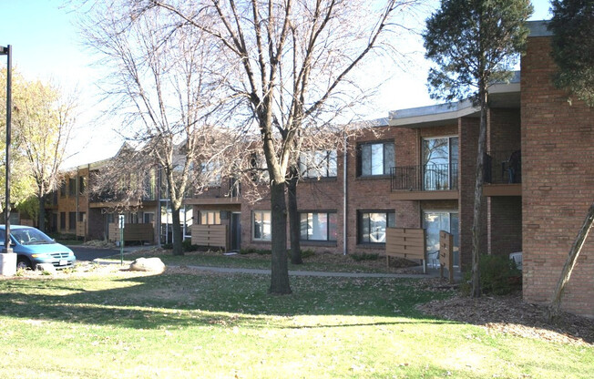 Moir Park Apartments - 2021