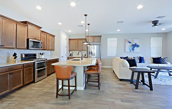 4 beds, 3 baths, $5,460