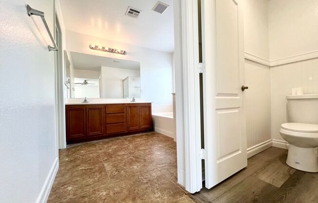 SPACIOUS 4BD/2.5BA HOME IN ALIANTE W/ FRESH PAINT, NEW FLOORING