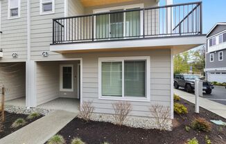 4 beds, 3.5 baths, $3,500, Unit UNIT C1