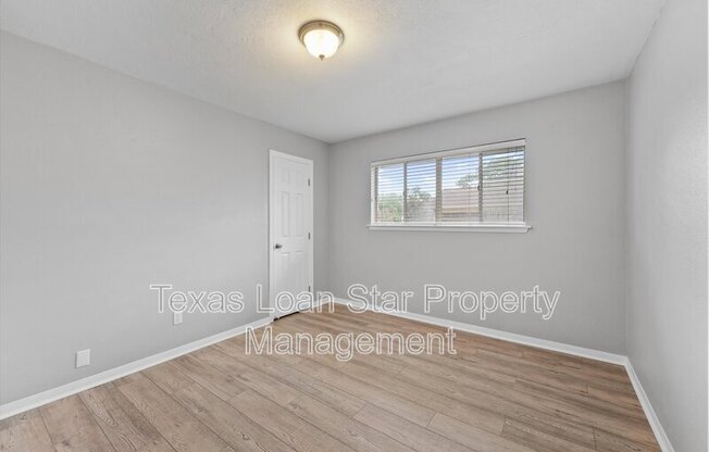 1311 CRK HOLW DR