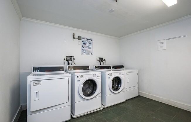 2 beds, 1.5 baths, 769 sqft, $3,000, Unit 612