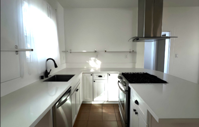 1557 W. 36th Place