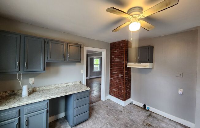 3 beds, 1 bath, $1,295