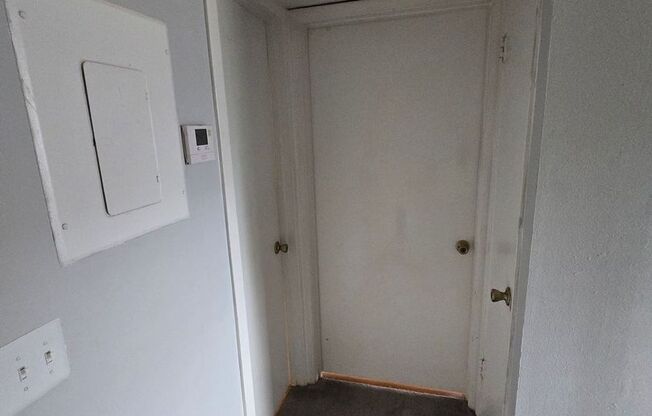 1 bed, 1 bath, $1,300