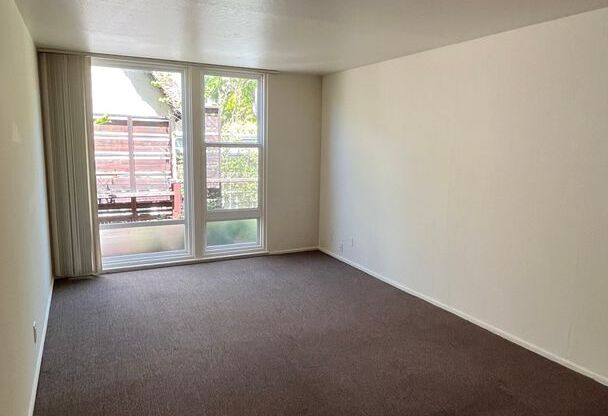 1 bed, 1 bath, 454 sqft, $2,395, Unit 22