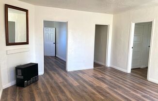 3 beds, 1 bath, $1,700