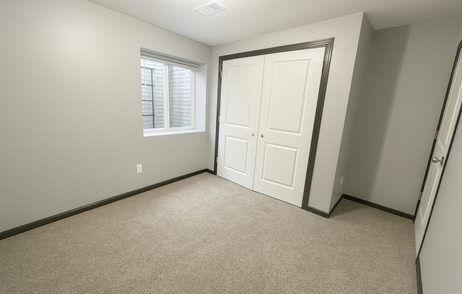 Welcome Home to This Spacious 5 Bedroom in Park City!