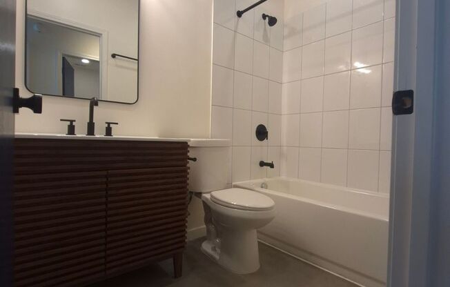 2 beds, 2 baths, 850 sqft, $1,695, Unit Apt. 104