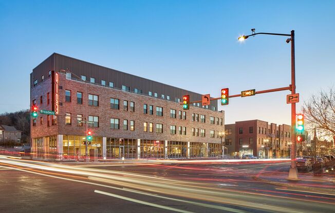 The Rise 1 bedroom Apartments - W/D in unit, live in the nightlife on the 100 block of West Broadway in Council Bluffs!