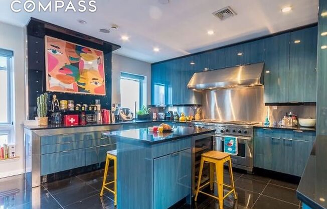 201 W 134 ST