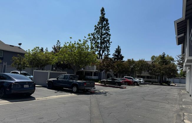 Lovely 2 Bedroom Condo in Azusa