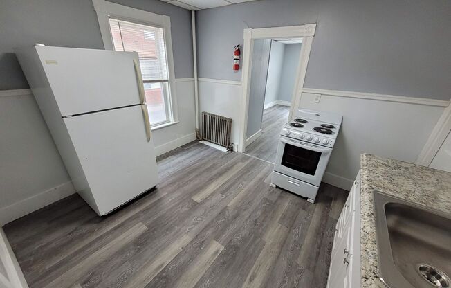 $1500 - Studio / 1 Bath Apartment in Downtown Manchester with All Utilities Included