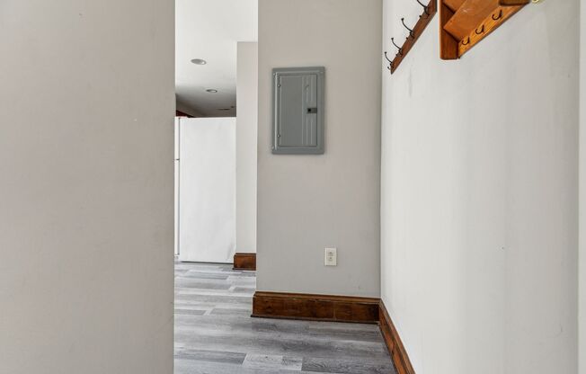 1 bed, 1 bath, 450 sqft, $900, Unit C402