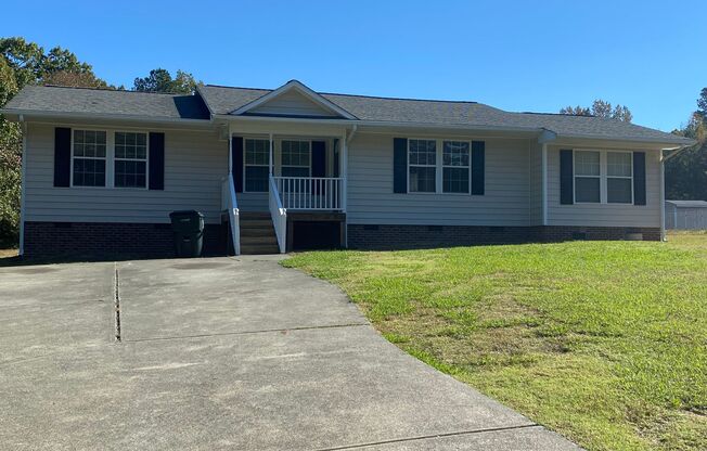 Beautiful 4 Bedroom, 2 Bath House Convenient to Hwy 70 and Hwy 98, Durham NC