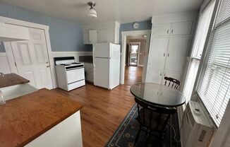 1 bed, 1 bath, $850, Unit #1