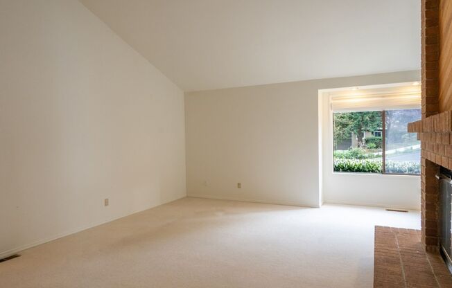 4bd/2.75ba Bellevue Home