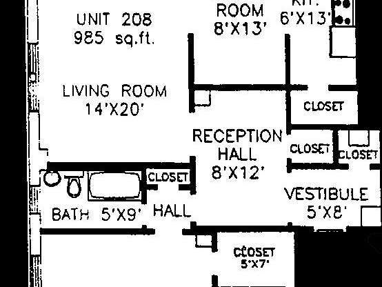 1 bed, 1 bath, 962 sqft, $1,560, Unit New King Edward  208