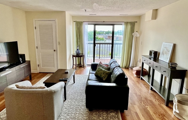 2 beds, 2 baths, 1,206 sqft, $3,000, Unit 205