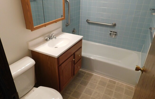 Studio, 1 bath, $620