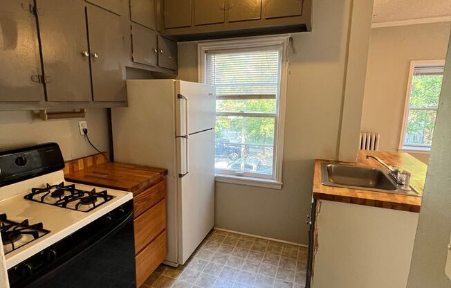 3116 Fremont Avenue South