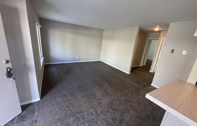 Bright 2bd/2bth in Quiet Del Mar Gated Community