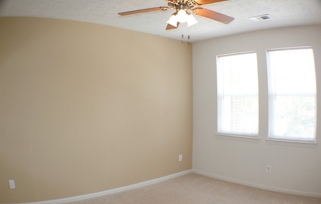 2 beds, 2 baths, 1,033 sqft, $1,629, Unit 5-5303