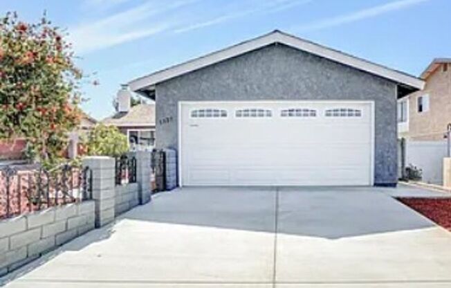 **Amazing 4 bedroom 3 bathroom Home coming available soon**!!!!