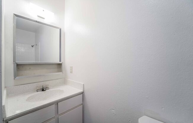 3 beds, 2 baths, 1,200 sqft, $1,050, Unit 5317 Unit D