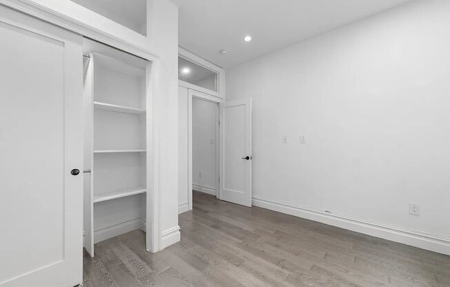 824 9 AVE