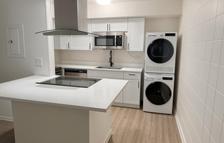 QMR - 4903 Walnut LLC