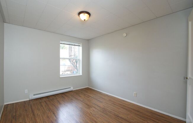 1 bed, 1 bath, 540 sqft, $1,350, Unit 115