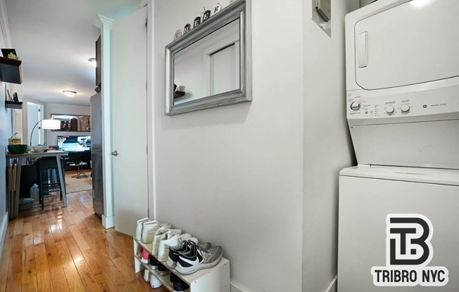 307 E 104 ST