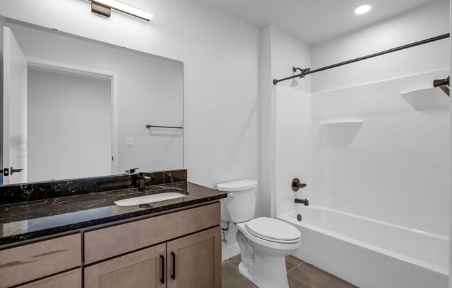 2 beds, 2 baths, 960 sqft, $2,250, Unit 514