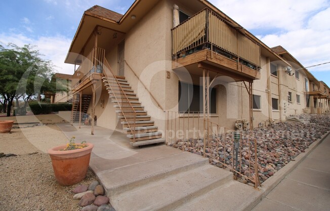 1130 E BUTLER Drive