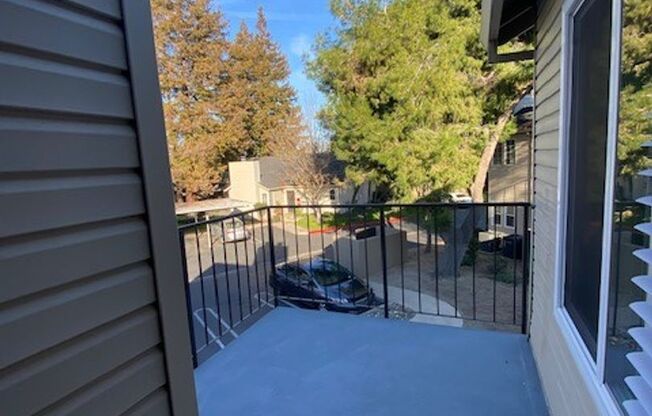2 beds, 1 bath, 825 sqft, $1,820, Unit 250