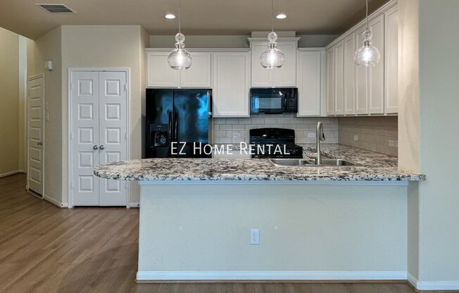 5541 Evanston Lane