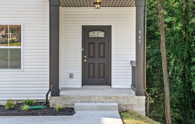 Beautiful 3 Bedroom Home For Rent Near Downtown Clarksville!