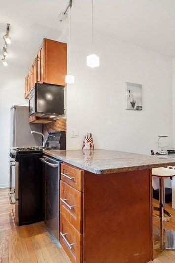 333 4 ST
