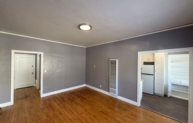 381 Oakland Ave
